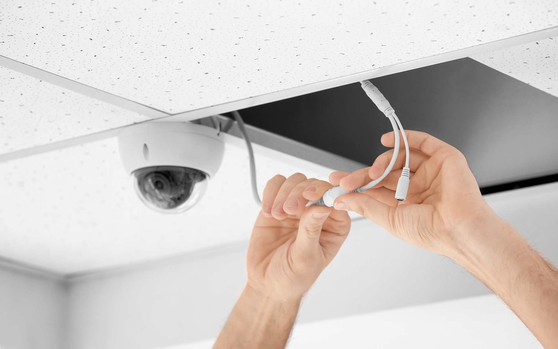 A2B Electrical's electricians can wire up CCTV cameras for properties in Dartford and the local area. 